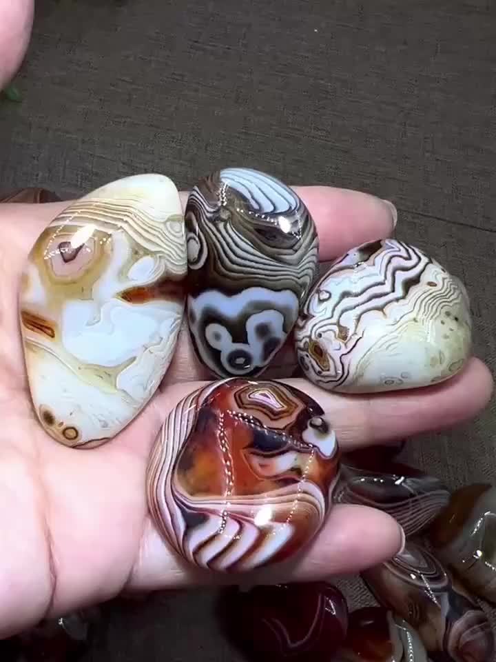 4LB Natural Wrapped Agate Stone - Carved Smooth Faux with Various Striped Patterns And Earthy Tones, High-end Boutique Art Stone, Unique Polished Stone, Rare Collectible Artwork, DIY Craft Supplies, Jewelry Making, Artistic D